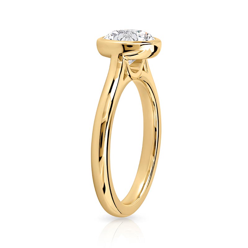 NOVITA（ノビタ）【YELLOW GOLD】 120 Lab Grown Diamond Bezel Engagement Rings | Novita Diamonds